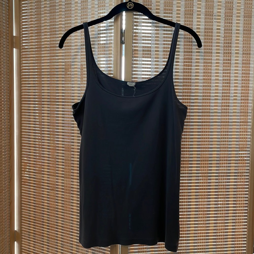 Slub cami from J Crew, perfect light weight & super comfy!!